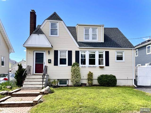 19 Woodward Street - Photo 1