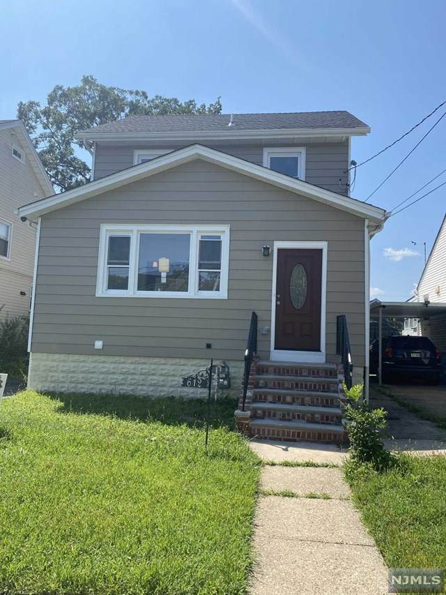 612 Drake Avenue - Photo 1