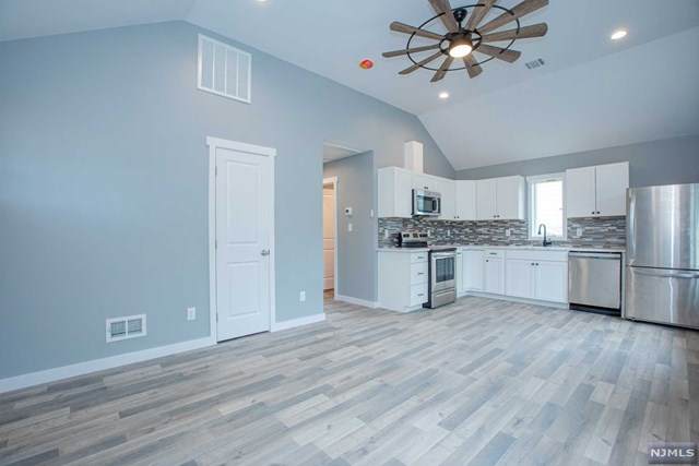 12 Brook Street - Photo 1