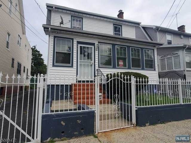 194 Isabella Avenue - Photo 1