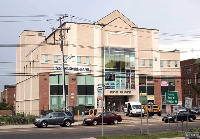 7 Broad Avenue - Photo 1