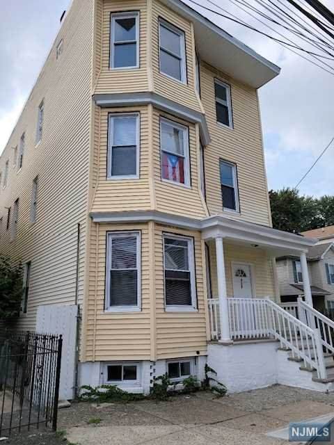 433 16th Street - Photo 1
