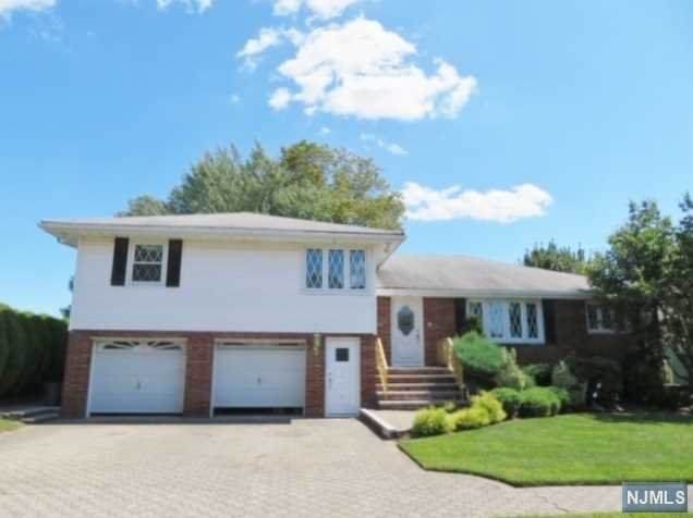 8 Walter Place - Photo 1