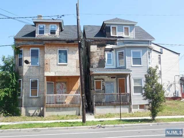 56-62 Straight Street - Photo 1