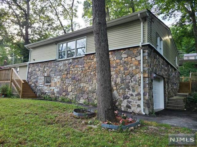 5 Pheasant Lane - Photo 1