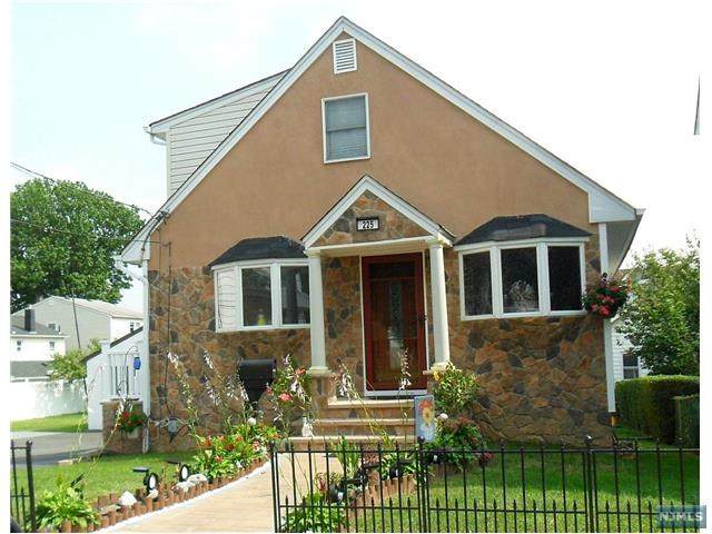 225 Valley Road - Photo 1