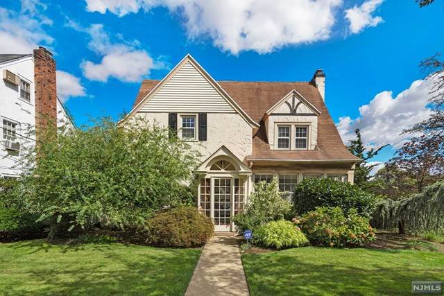 534 Summit Avenue - Photo 1