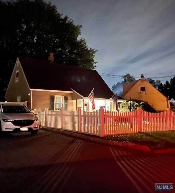 16 Paul Place - Photo 1