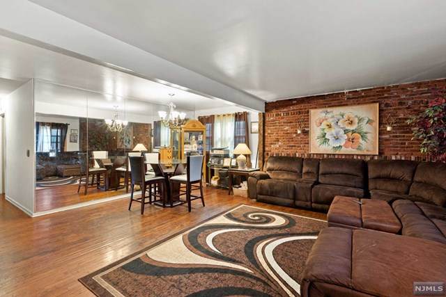 71 Wolf Place - Photo 1