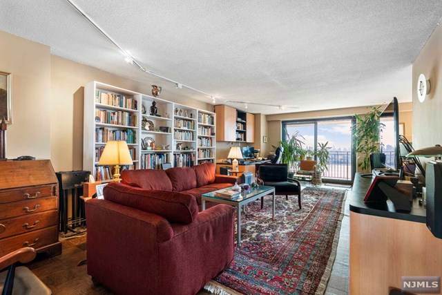 7855 Boulevard East - Photo 1