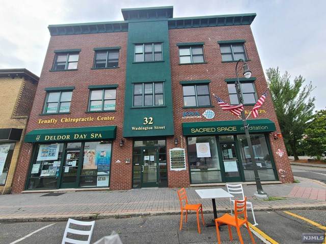 32 Washington Street - Photo 1