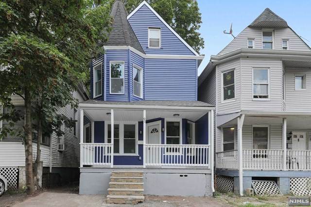 91 16th Street - Photo 1
