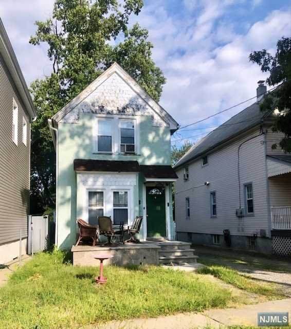206 Forest Street - Photo 1