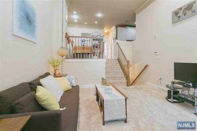 165 Price Court - Photo 1