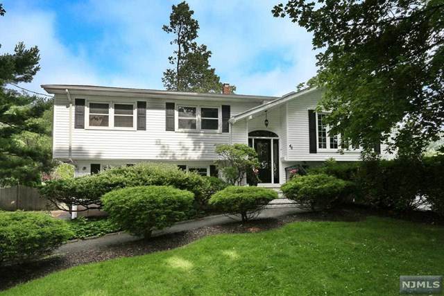 46 Grand Boulevard - Photo 1