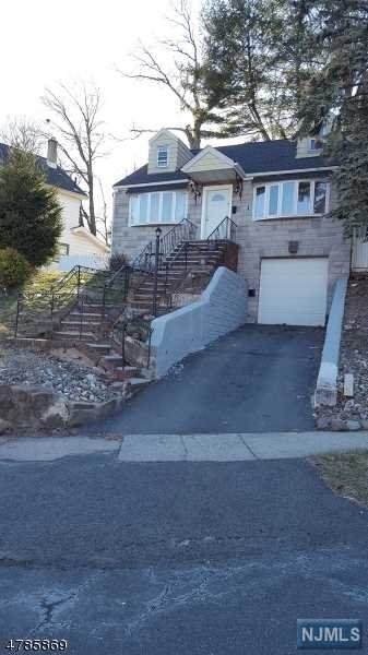 4 Glen Ridge Parkway - Photo 1