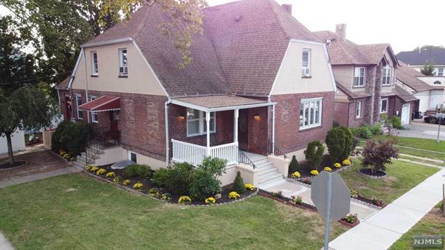 242 Laurel Place - Photo 1