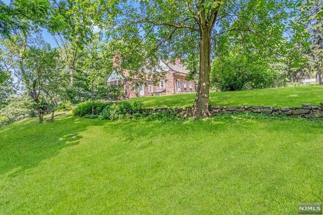 1286 River Road - Photo 1