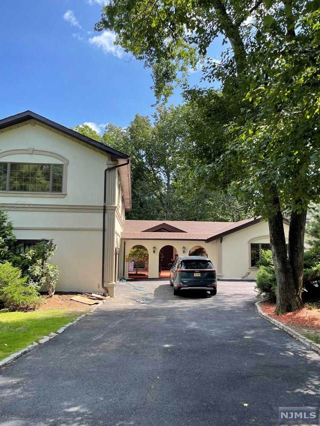 550 Edward Street - Photo 1