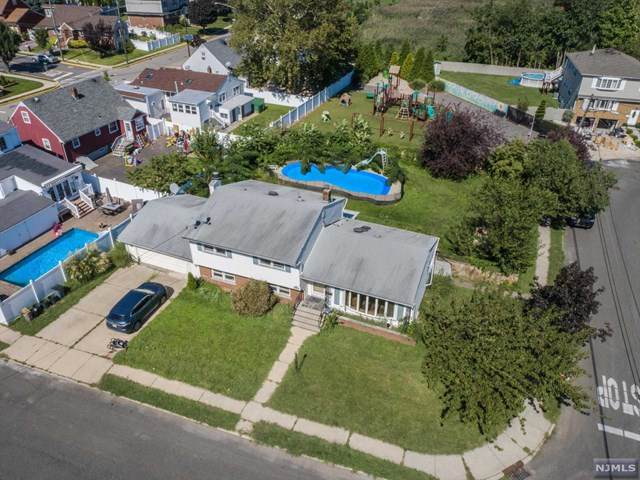 11 Gail Place - Photo 1