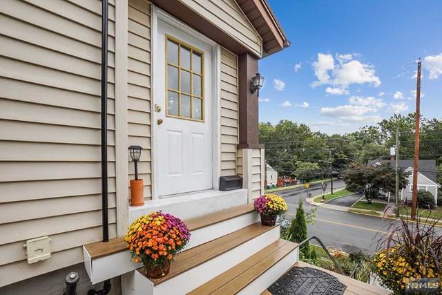 732 Broad Street - Photo 1