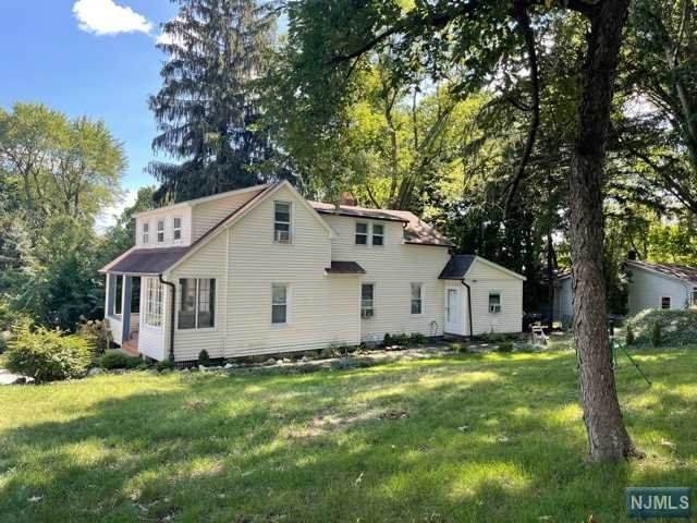 276 Glen Avenue - Photo 1