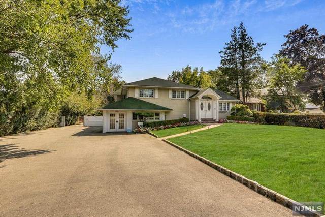 372 Forest Avenue - Photo 1