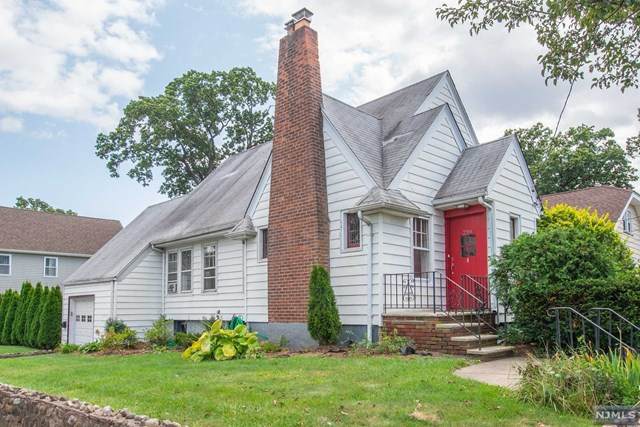 239 Hawthorne Avenue - Photo 1