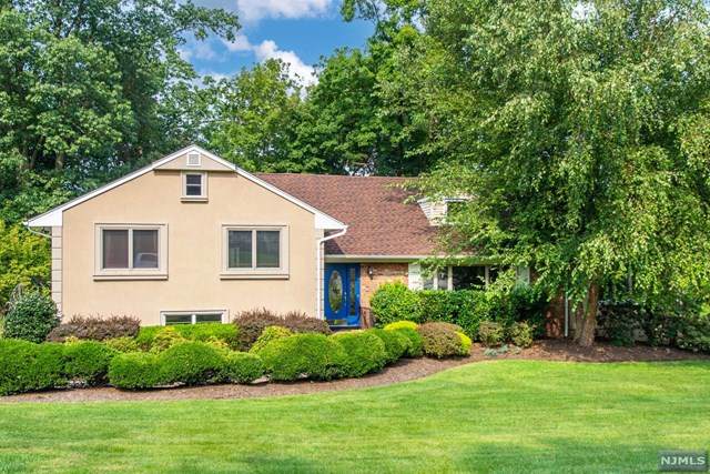 9 Hemlock Drive - Photo 1