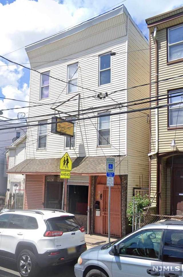 96 Summer Avenue - Photo 1