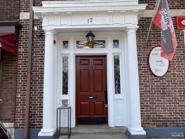 17 Ames Avenue - Photo 1