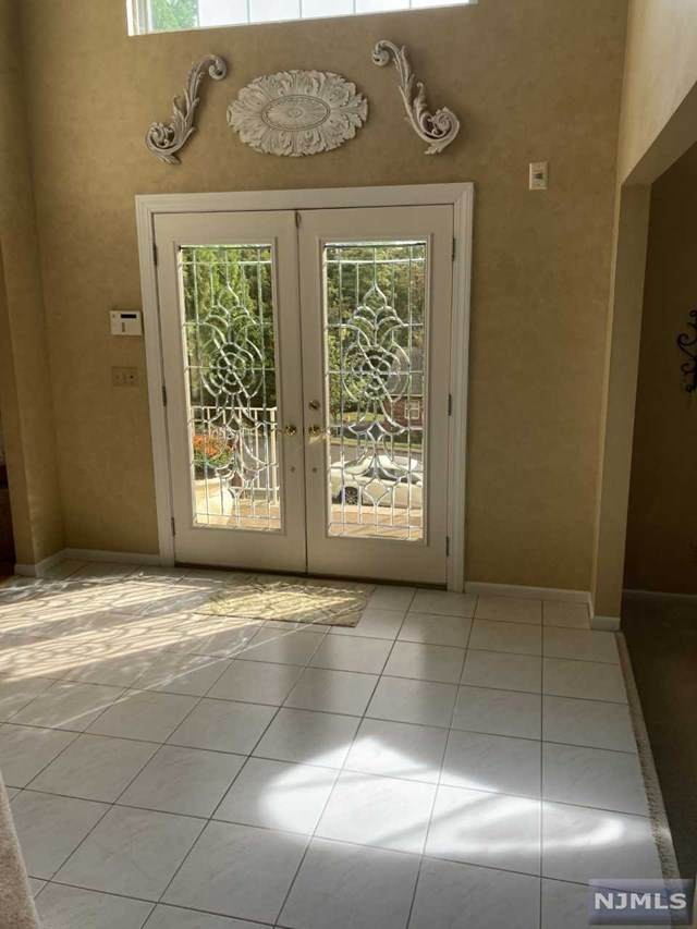15 Metro Vista Drive - Photo 1