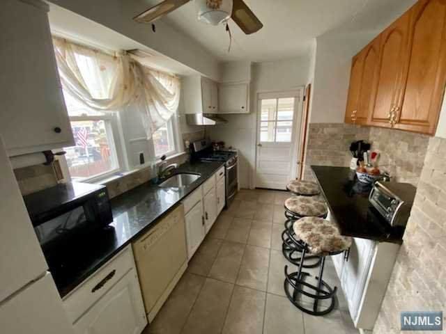 66 Clinton Avenue - Photo 1