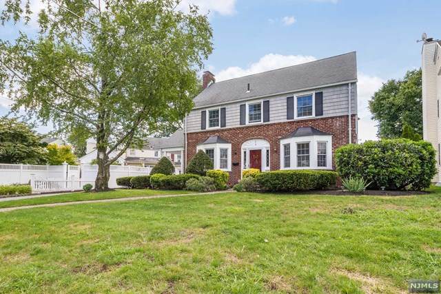 319 Concord Drive - Photo 1