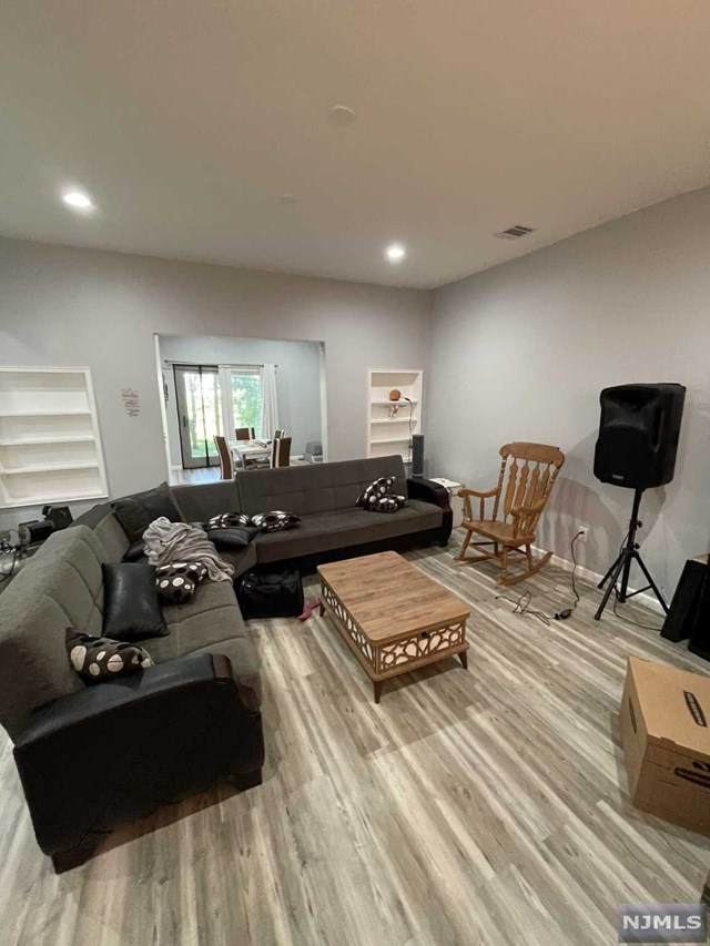 315 15th Avenue - Photo 1