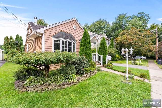 208 Vreeland Avenue - Photo 1