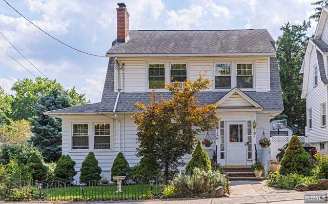 152 Maple Street - Photo 1
