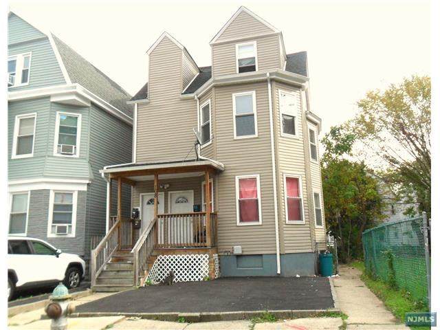 168 17th Street - Photo 1