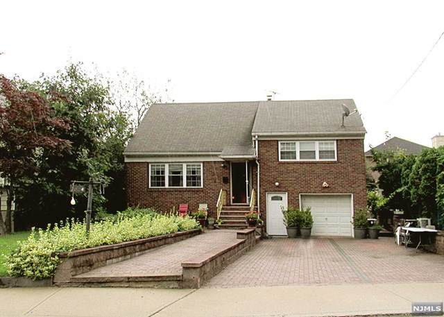 1084 Glen Road - Photo 1
