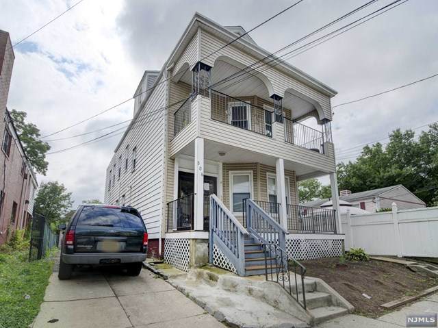 504-506 Sanford Avenue - Photo 1