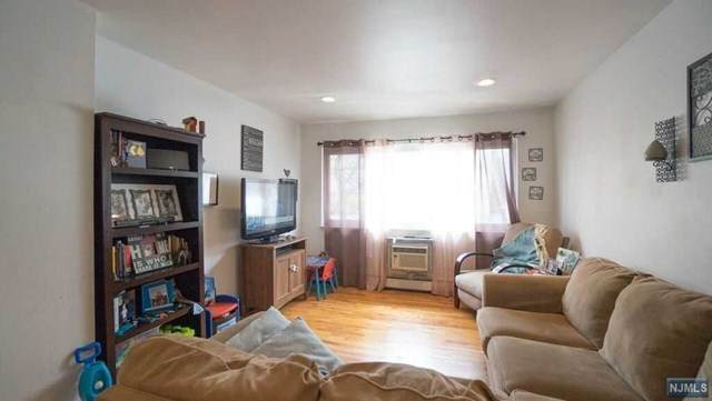 1453B 68th Street - Photo 1