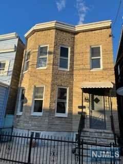 1212 9th Street - Photo 1