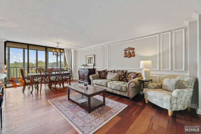 200 Winston Drive - Photo 1