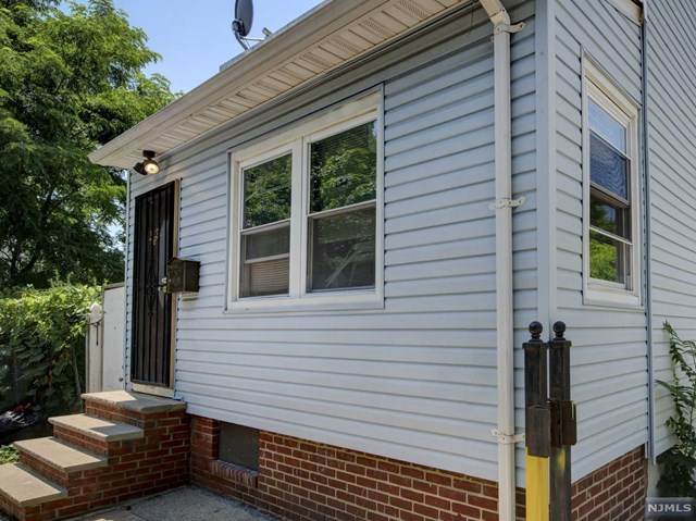 382 Columbia Street - Photo 1