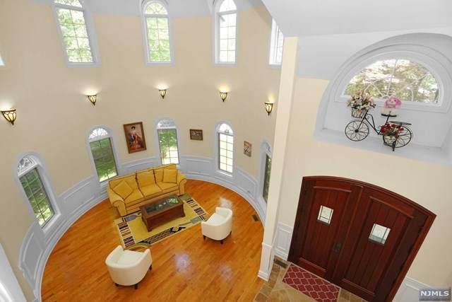 715 Westwood Avenue - Photo 1