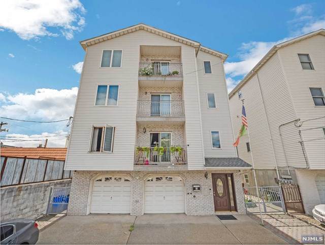 42 New York Avenue - Photo 1