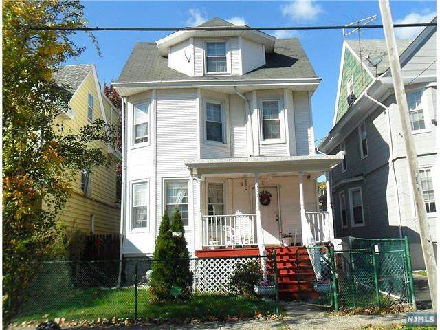 131 Essex Avenue - Photo 1