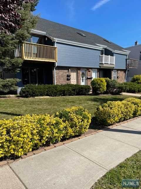 190 Charles Street - Photo 1