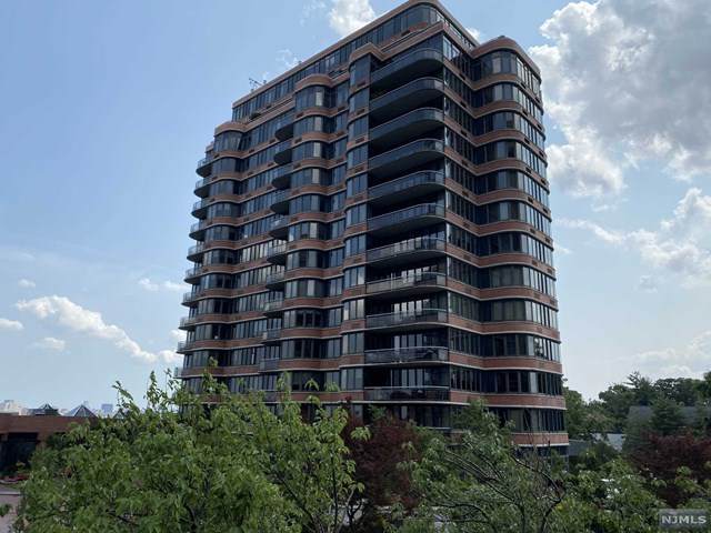 100 Carlyle Drive - Photo 1