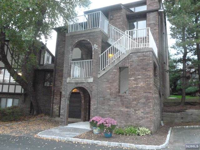 900 Valley Road - Photo 1